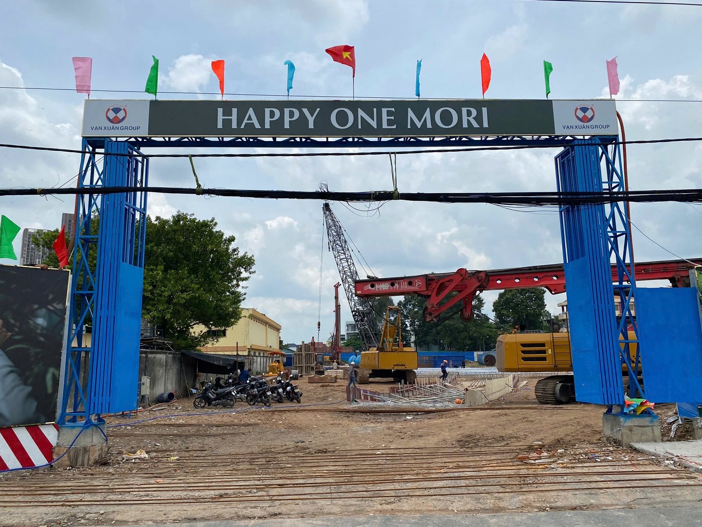 Công trường đang hoạt động hết công suất
